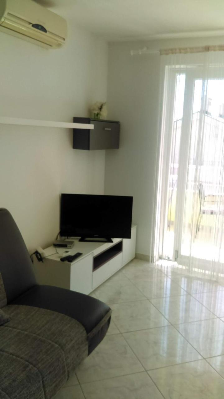 Apartments Diva Novalja Εξωτερικό φωτογραφία